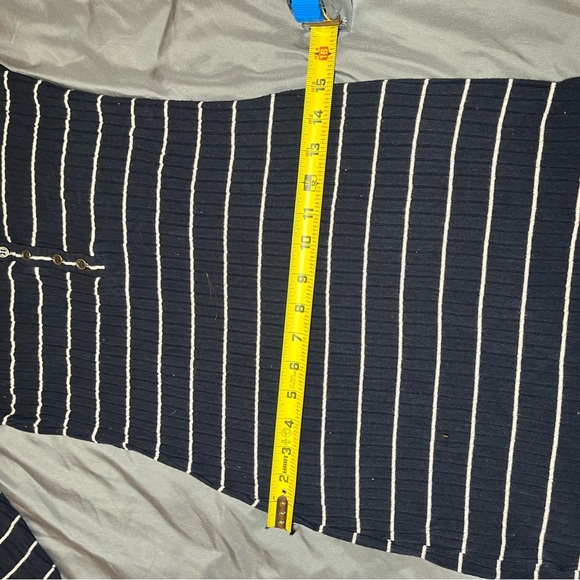 Abercrombie and Fitch, SZ MT Striped Dress - Picture 7 of 10